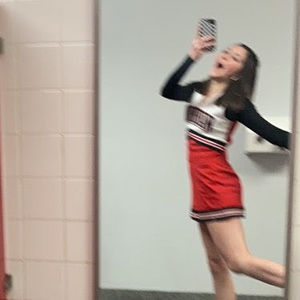 Meet your Posher, Hailey